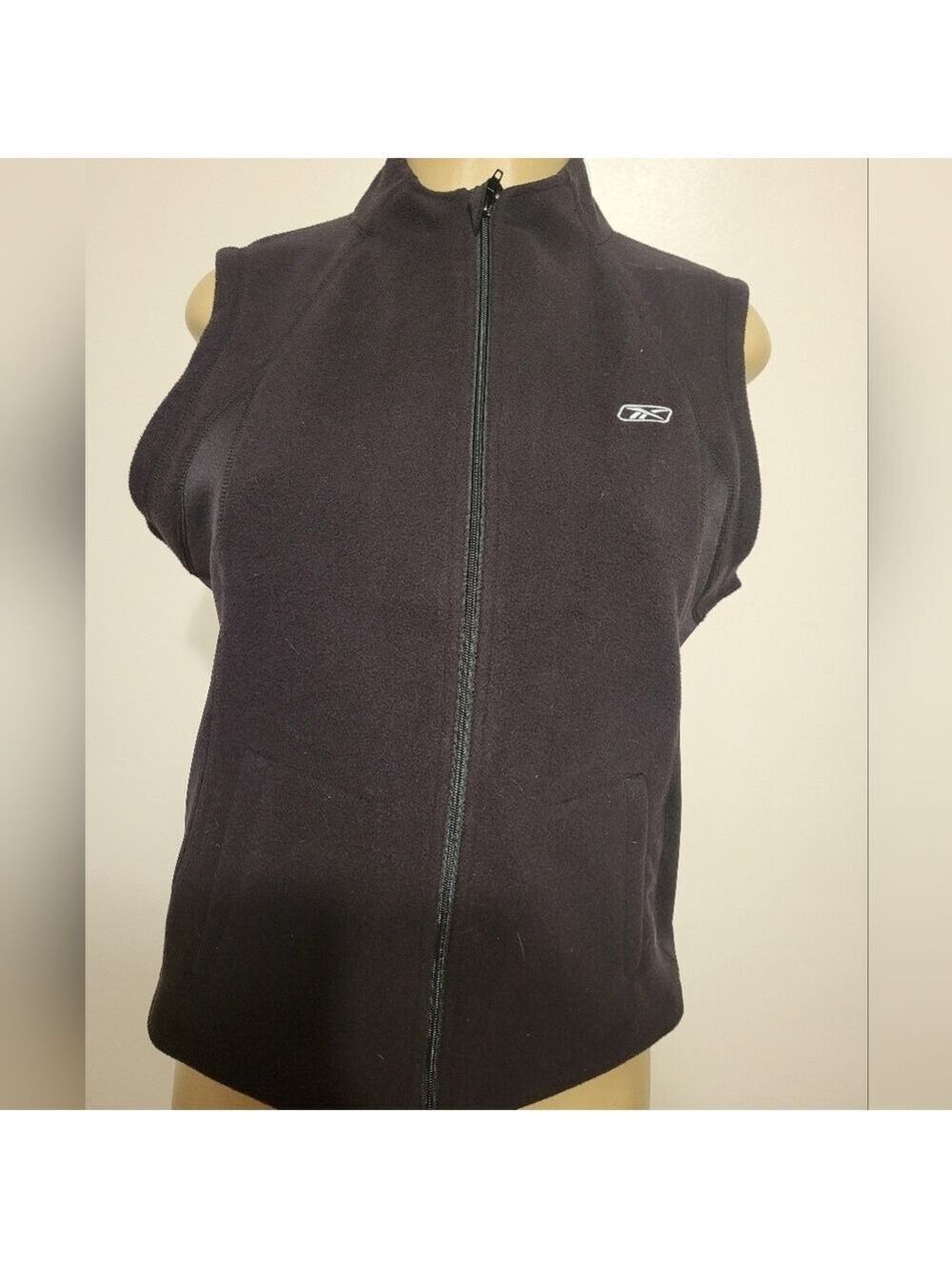 Reebok Vest Black Medium Outdoors Winter Comfy